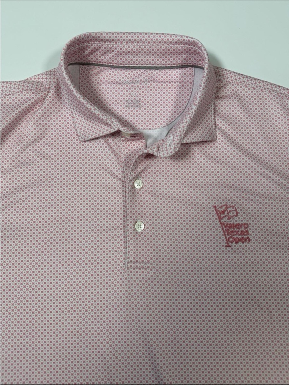 Johnnie-O Polo Shirt XL Pink Geo Print Valero Texas Open Golf Performance - Picture 2 of 8